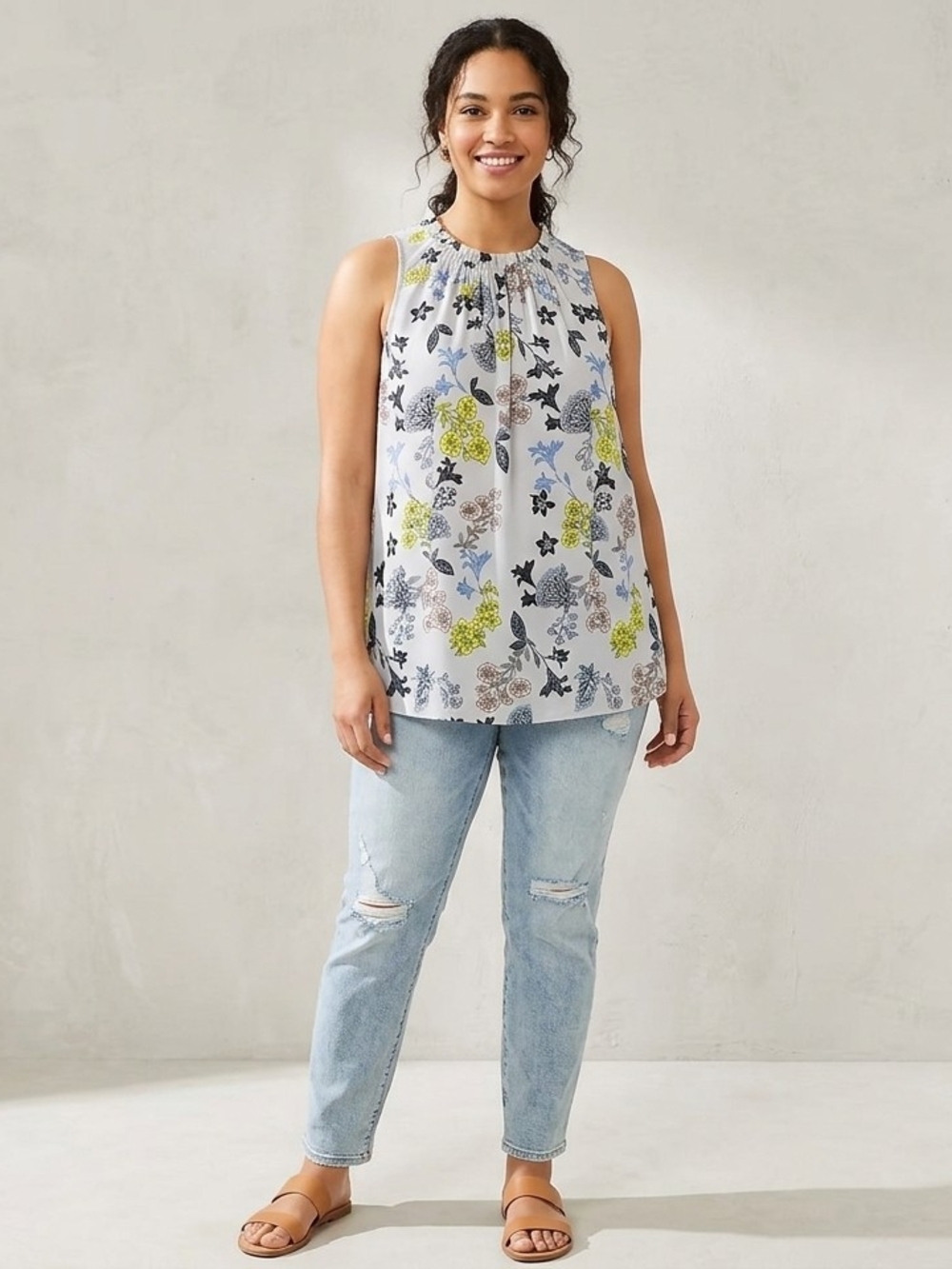 LOFT Outlet Sleeveless Floral Halter Neck Top in light Grey, Yellow, & Blue - Lg